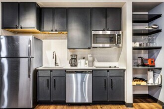 611 Commerce St in New Orleans, LA - Building Photo - Building Photo