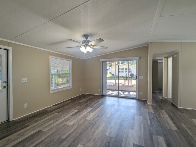 125 Sky Ridge Dr in Valrico, FL - Building Photo - Building Photo