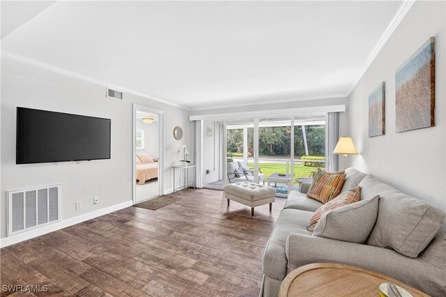 property at 3930 Belair Ln