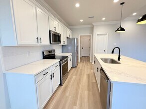 4241 Lady Palm CT in Pace, FL - Building Photo - Building Photo