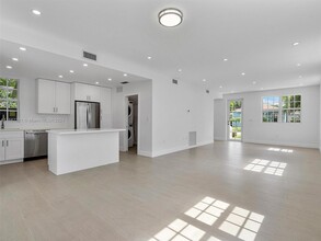 112 Florida Ave in Coral Gables, FL - Building Photo - Building Photo