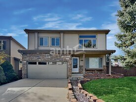 4892 Waldenwood Dr in Littleton, CO - Building Photo