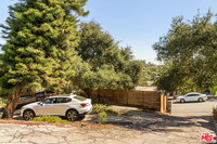 6020 Eucalyptus Ln in Los Angeles, CA - Building Photo - Building Photo