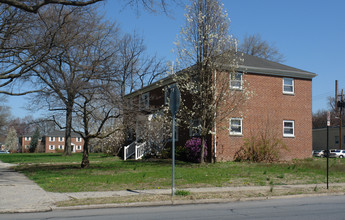 Riverfront Park Apartments in Harrisburg, PA - Building Photo - Building Photo