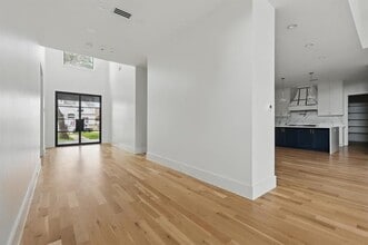 6839 Orchid Ln in Dallas, TX - Building Photo - Building Photo