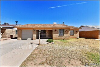 5613 Creston Ave in El Paso, TX - Building Photo - Building Photo