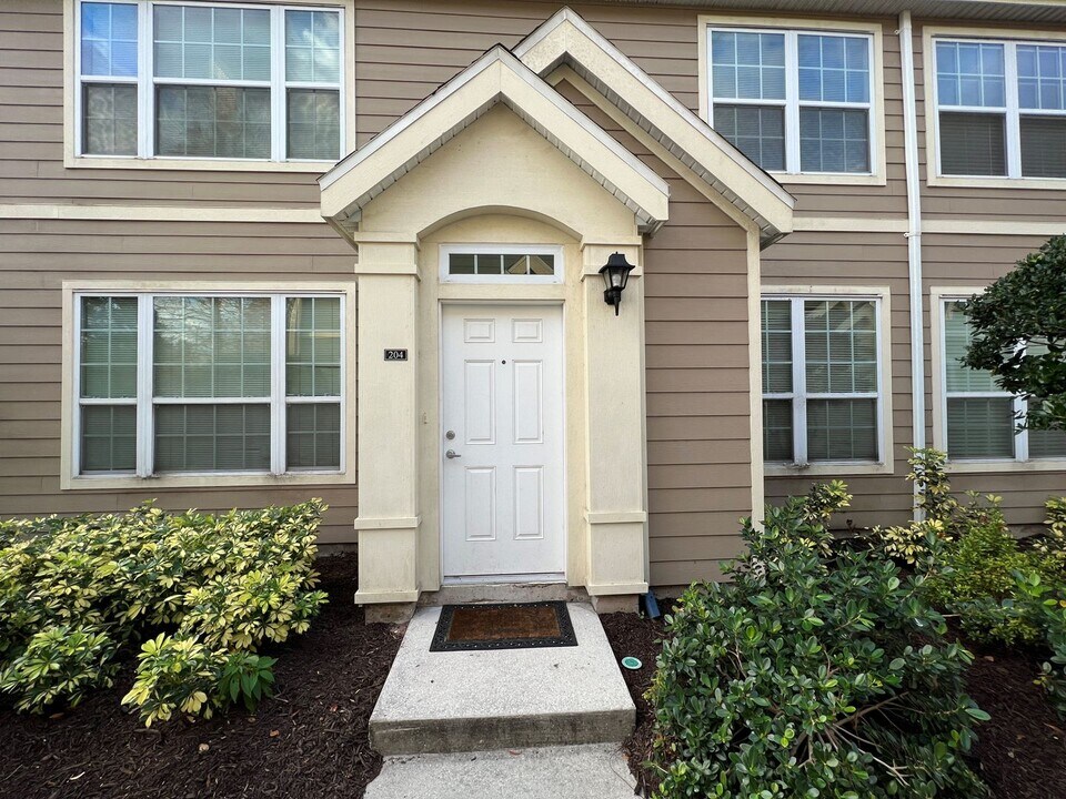 5691 Bidwell Pkwy in Sarasota, FL - Building Photo