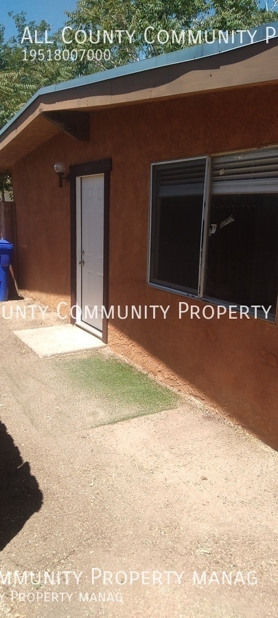 6377 Hermosa Ave in Yucca Valley, CA - Building Photo - Building Photo