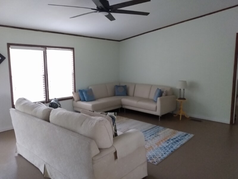 739 Proctor Ln in Sunset, TX - Foto de edificio