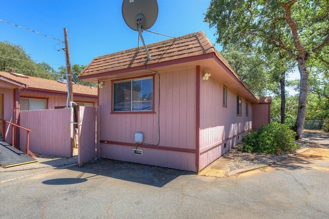 162 Feathervale Dr in Oroville, CA - Building Photo - Building Photo