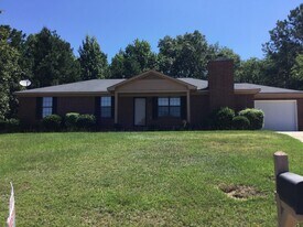3019 White Sand Dr in Hephzibah, GA - Building Photo