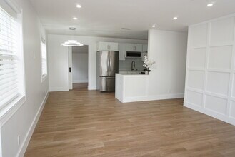 403 Pinegrove Ave in Jupiter, FL - Building Photo - Building Photo