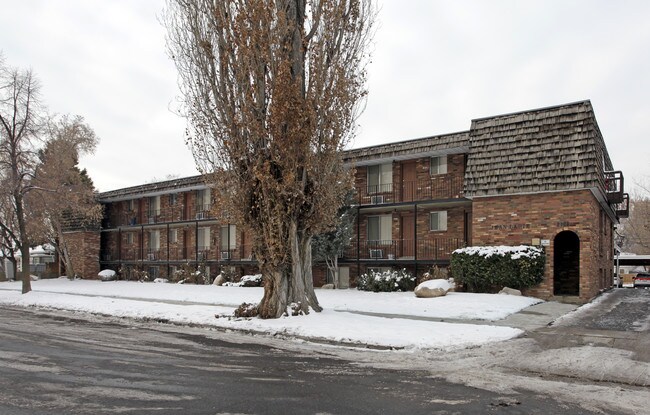 Jean Larie Apartments in Salt Lake City, UT - Building Photo - Building Photo