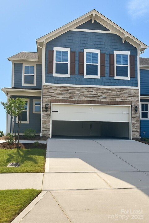 4142 Steel Wy in Lake Norman of Catawba, NC - Building Photo