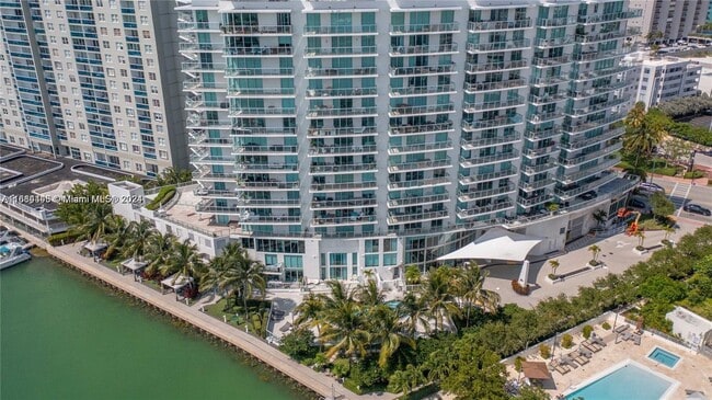 6700 Indian Creek Dr, Unit 807 in Miami Beach, FL - Building Photo - Building Photo