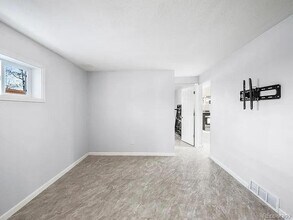 1315 W Nevada Pl, Unit B in Denver, CO - Building Photo - Building Photo