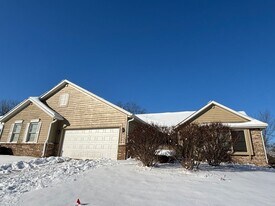 214 E Pine Ave in West Lafayette, IN - Building Photo