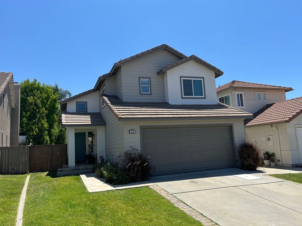34 Parrell Ave in Lake Forest, CA - Building Photo