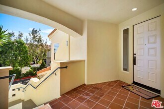 6463 Zuma View Pl, Unit 166 in Malibu, CA - Foto de edificio - Building Photo