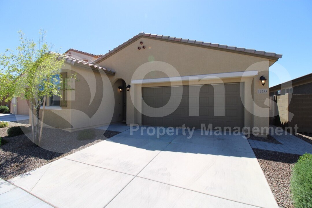 12233 W Rowel Rd in Peoria, AZ - Building Photo