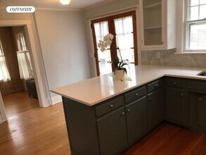 43 Sherrill Rd in East Hampton, NY - Building Photo - Building Photo