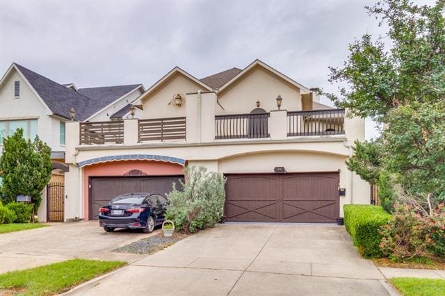property at 3718 W Beverly Dr