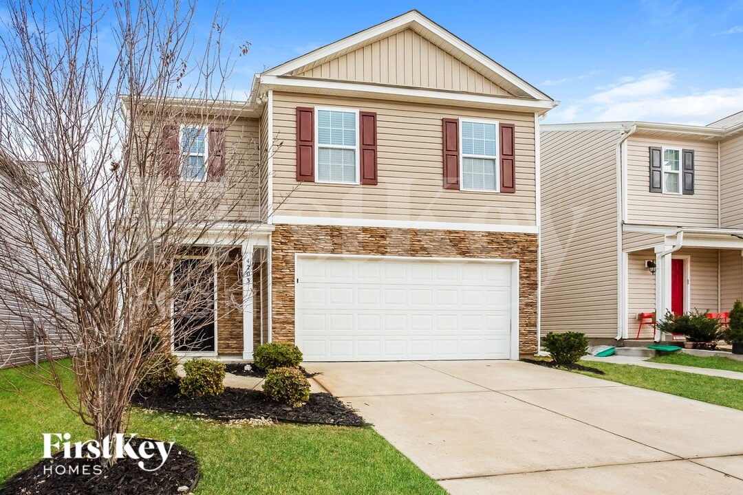 4203 Long Arrow Dr in Concord, NC - Building Photo