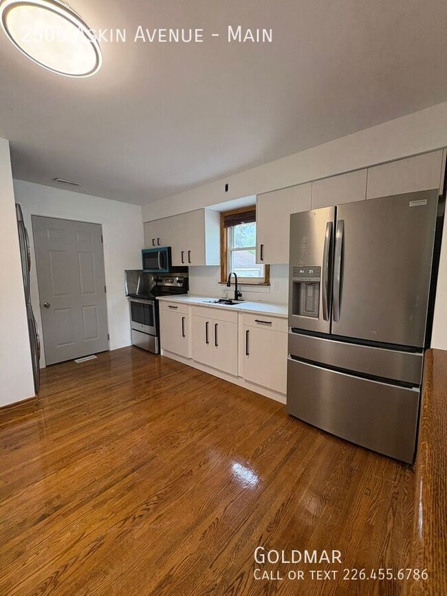 property at 2505 Askin Ave