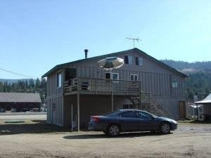 463830 Hwy 95 in Cocolalla, ID - Foto de edificio - Building Photo