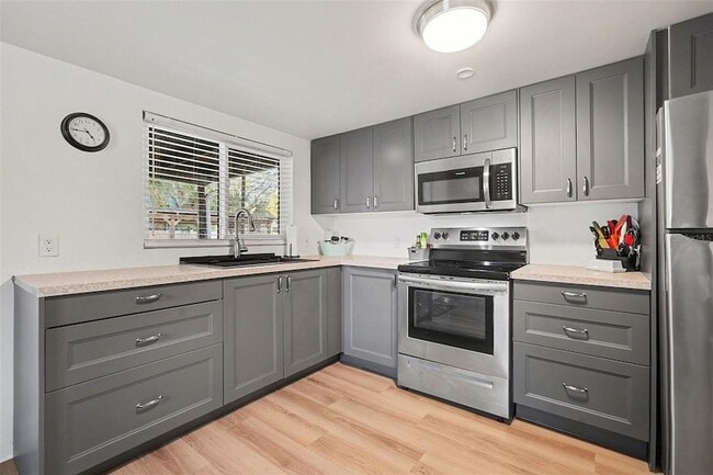 6305 S MacDill Ave in Tampa, FL - Building Photo - Building Photo