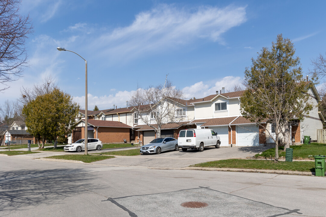 103 Sadlee Cove Cres in Toronto, ON - Building Photo