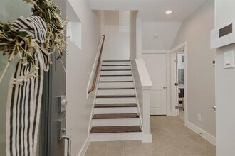 800 W Donovan St in Houston, TX - Building Photo - Building Photo