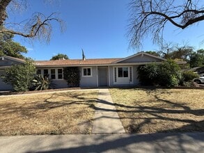 3200 Para Dr in Modesto, CA - Building Photo - Building Photo