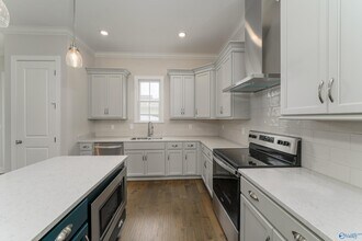 22 Pine St in Huntsville, AL - Building Photo - Building Photo