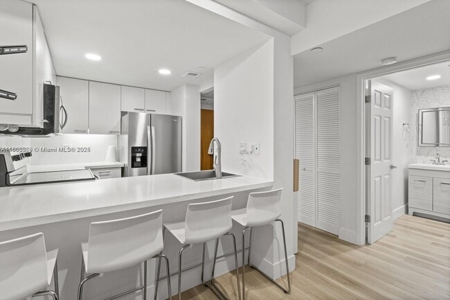 property at 2801 Florida Ave