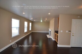 823 Marsh Creek Dr in Sacramento, CA - Building Photo - Building Photo