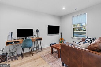 205 Climbing Ivy Cir in Fayetteville, GA - Building Photo - Building Photo