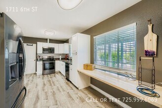 1711 S 6th St in Las Vegas, NV - Building Photo - Building Photo