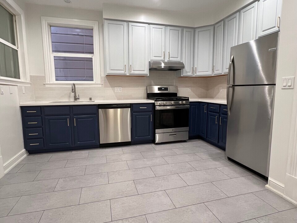 1033 Washington St in San Francisco, CA - Building Photo