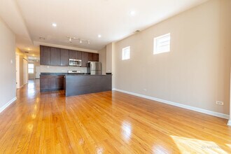 8225 S Prairie Ave in Chicago, IL - Building Photo - Building Photo