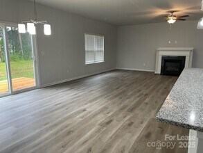 4513 Cecilia Ln in Charlotte, NC - Building Photo - Building Photo