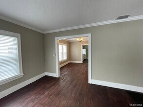 217 Madison St in Howell, MI - Building Photo - Building Photo
