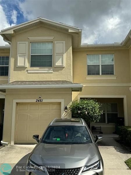 2481 NW Treviso Cir in Port St. Lucie, FL - Foto de edificio - Building Photo