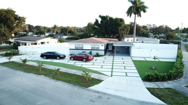 property at 3240 SW 17th St