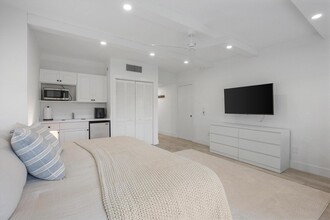 13334 Polo Club Rd in Wellington, FL - Building Photo - Building Photo