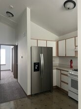 295 Holiday Ln in Hainesville, IL - Building Photo - Building Photo