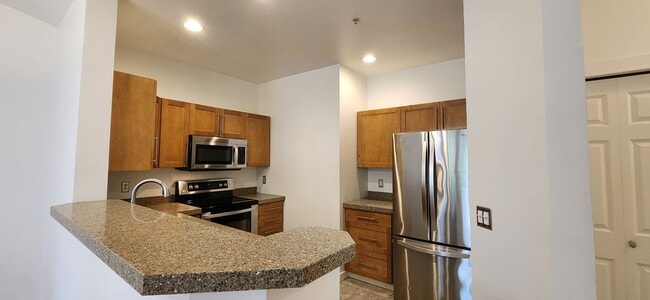 12712 Admiralty Way in Everett, WA - Building Photo - Building Photo