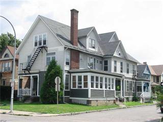 64 S Union St in Rochester, NY - Foto de edificio - Building Photo