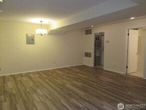 11422 NE 94th St in Kirkland, WA - Building Photo - Building Photo