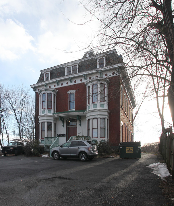 16 Abeel St in Kingston, NY - Foto de edificio